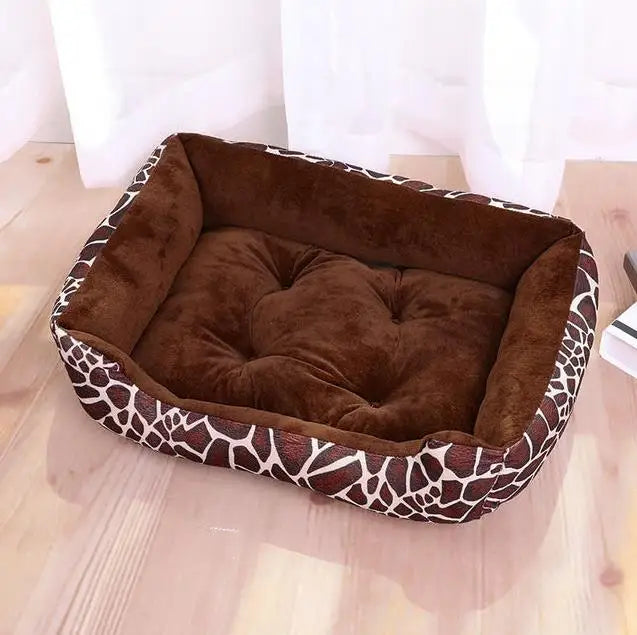 Aura Base - Candy-Colored Warm Pet Kennel, Square Nest Bed for Small and Medium Dogs.
